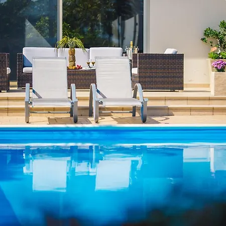 Mediterranea Villa Perivolia