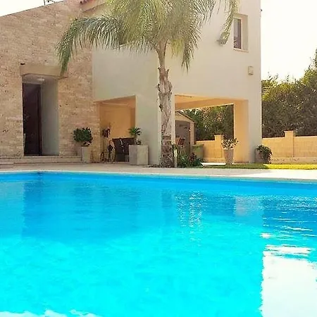 Mediterranea Villa *